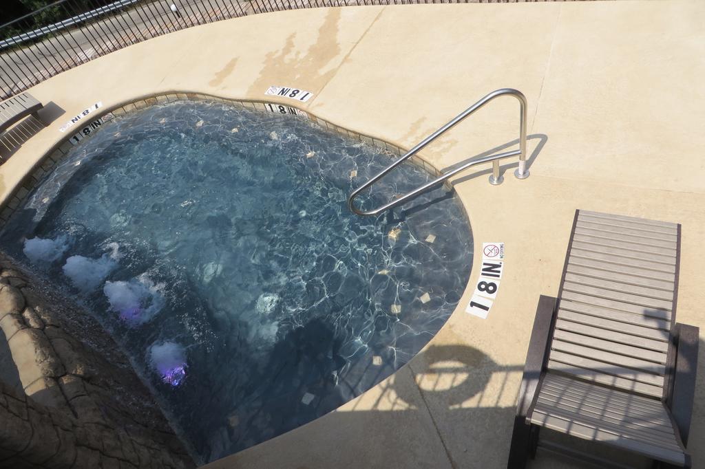 Cliffs Resort Table Rock Lake ブランソン エクステリア 写真