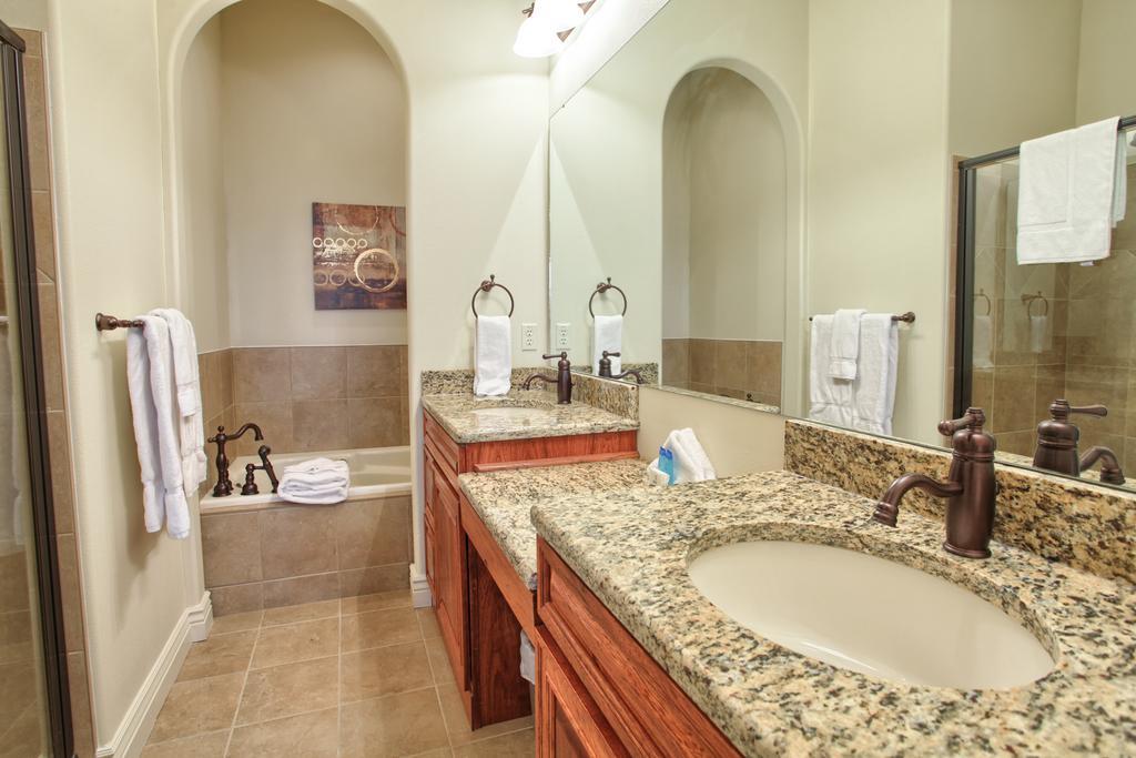 Cliffs Resort Table Rock Lake ブランソン エクステリア 写真