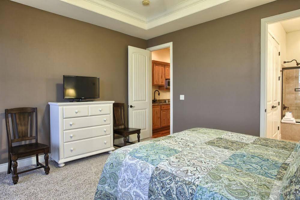 Cliffs Resort Table Rock Lake ブランソン エクステリア 写真